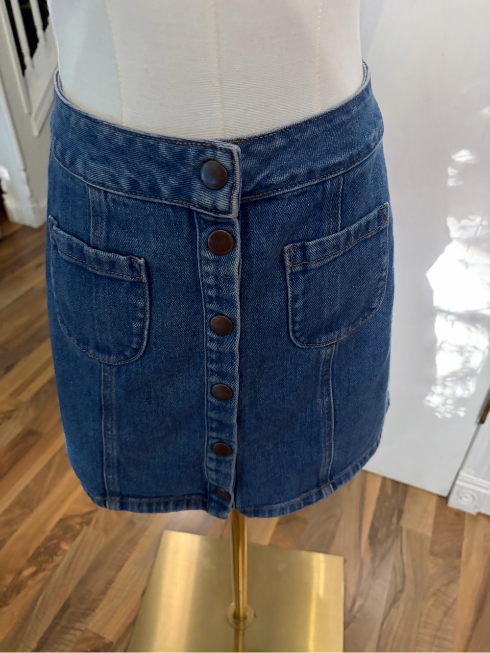 Brandy Melville Dark Blue Button Snap-Front Denim Mini Skirt, 2-4/ 26, EUC